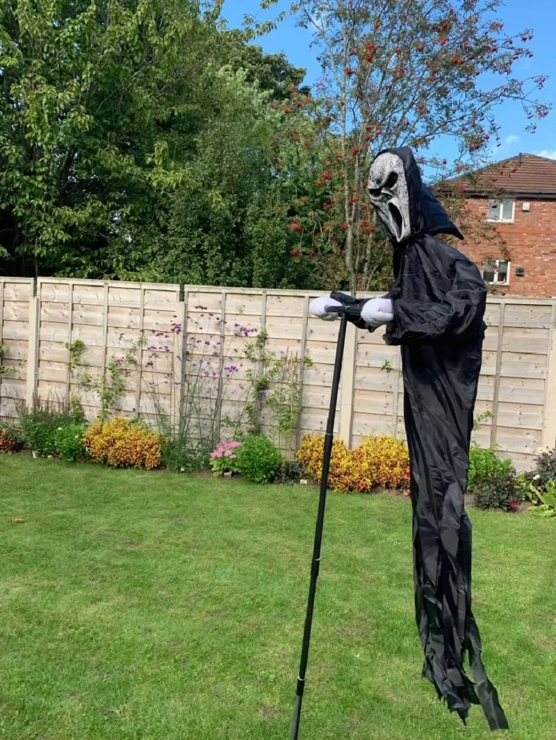 Ghostface Scarecrow Halloween Decor – Outdoor Hanging Yard Decoration